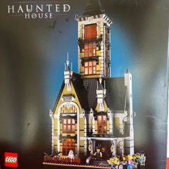 lego Haunted house 10273