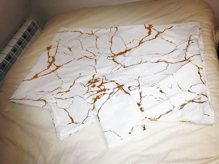 Gold Marble Pattern Duvet Set