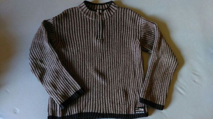Boys cardigan in a good condition