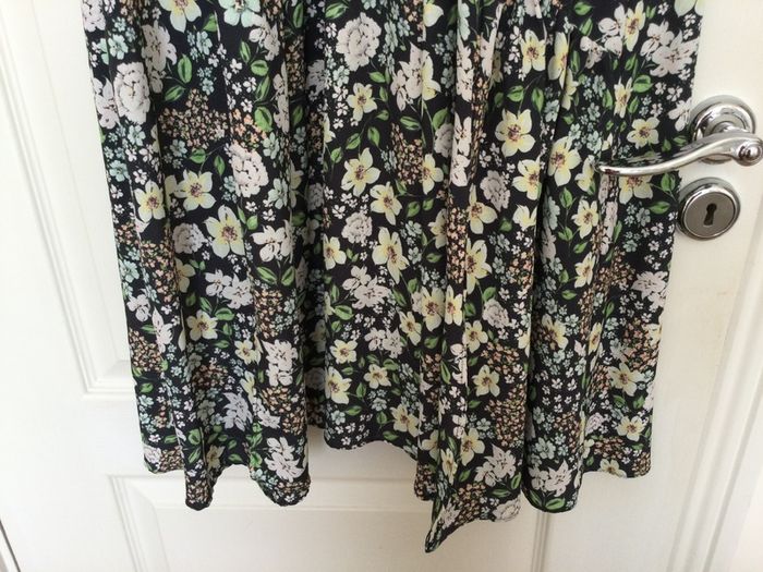 Dress Boohoo floral dress size 14