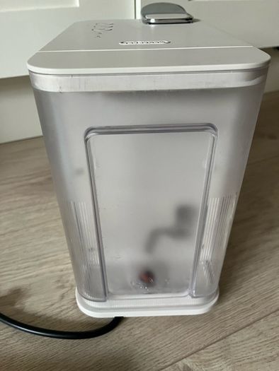 Nespresso Lattissima One and Descaling Kit
