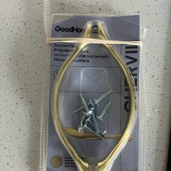 handles brushed brass
