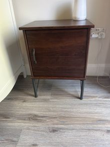 dressing table