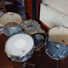 Restored Hayman Vibrasonic Kit ( Snare is Sold )