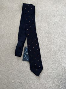 Brand new knitted tie