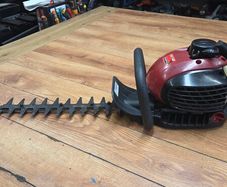 Hedge trimmer mountfield