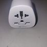 travel adapter Image 3
