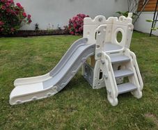 Kids playhouse