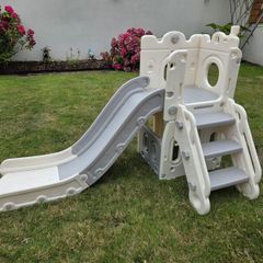 Kids playhouse
