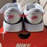 Girl's NIKE runners NEW size UK 8.5 Image 4