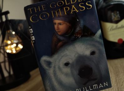 The Golden Compass ! First US Edition and First Printing ! 1996 ! by Alfred A. Knopf Books !