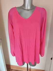 Zizzi pink V-neck top size UK20 EU48 Postage included