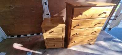 Set of 2 Wooden Finish Chest of Drawers
