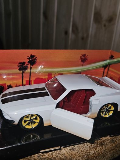 Fast & Furious Romans Ford Mustang Diecast Metal 1.32 Scale