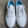 Ladies Converse size 4 Image 3