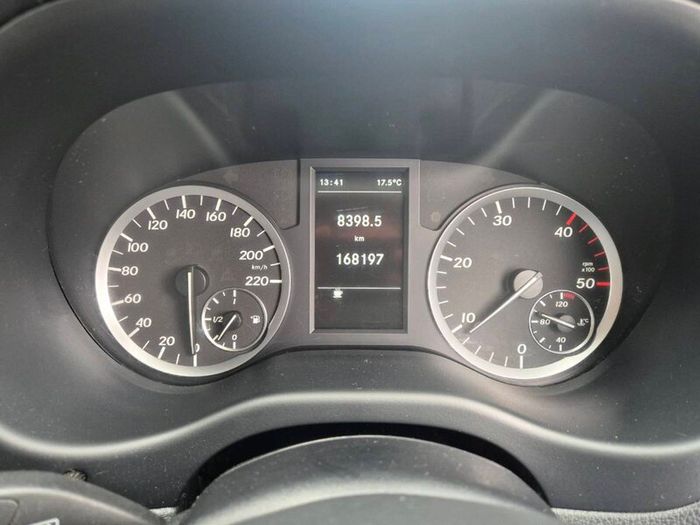 Mercedes-Benz Vito 109