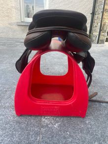 Albion Saddle