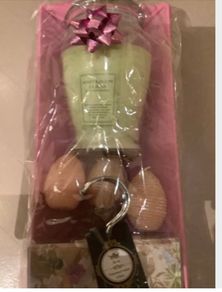 Candle gift Hamper