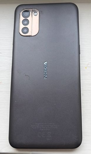 Job lot of 12 phones, 6 phone cases and 6 loose parts