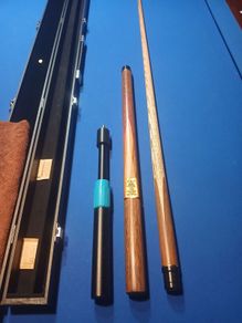 Quality 4 piece Ash cue with Case