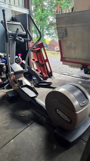 cross trainer technogym