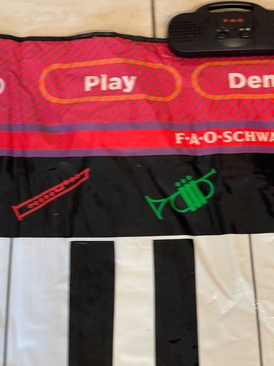 Piano mat Giant size from FAO Schwartz