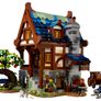 Lego IDEAS 21325 Medieval Blacksmith Image 4