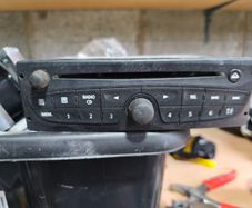 Renault traffic radio