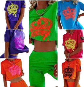 Short sleeve top, shorts