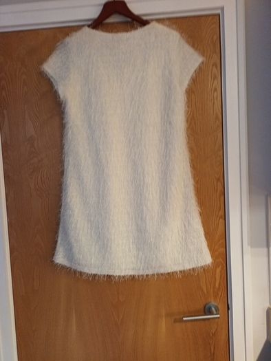 YUMIi  Cream Feather  Dress .  S. M - 12.  NEW - No Tag.