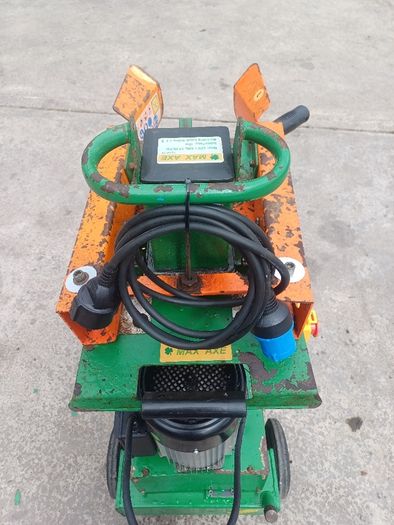 9 Ton Electric Log Splitter