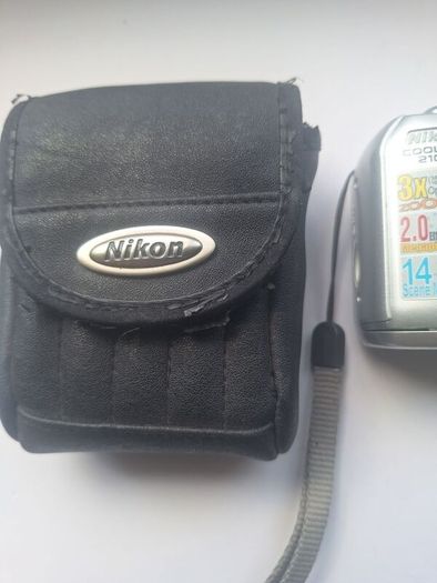 Nikon Coolpix 2100