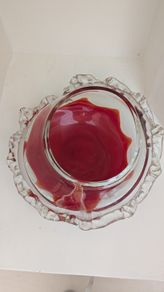 Decorative glass bowl
