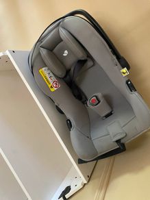 Joie baby car seat and ISO swivel base