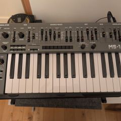Synthesizer Behringer MS1 MK2