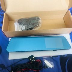 Car dash cam with 64gb memory card