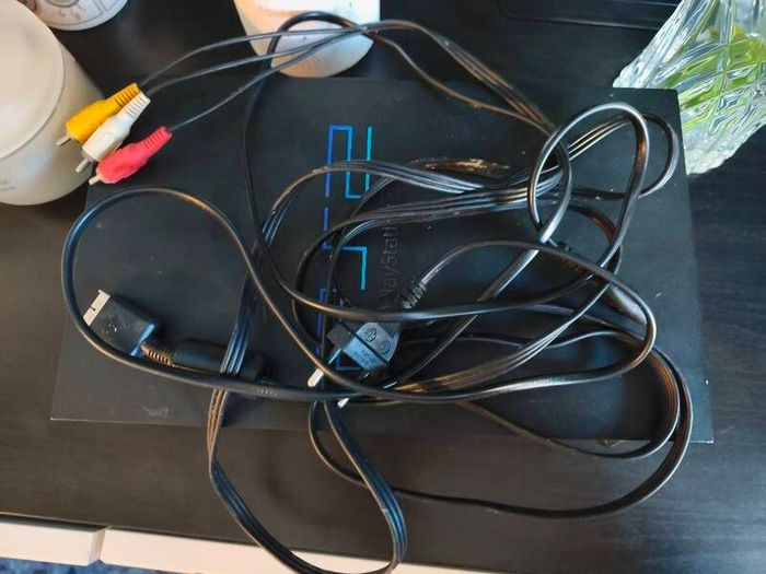 Sony PlayStation 2 PS2 Fat SCPH 39004 Console Cables Parts Repair