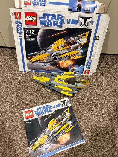 LEGO Star Wars 7669 Anakin's Jedi Starfighter  Complete with box & instructions (2008, Clone Wars)