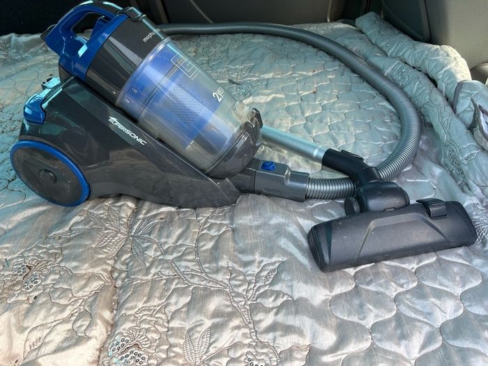 Morphy Richards Supersonic Bagless Cylinder Vacuum Cleaner