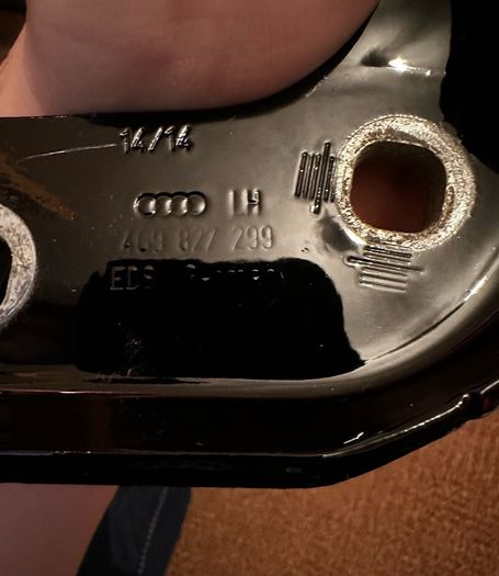 Audi A6 c7 estate boot hinge