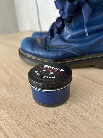 Dr Martens boots size 4