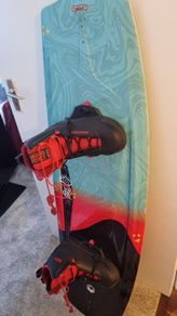 wakeboard including bindings