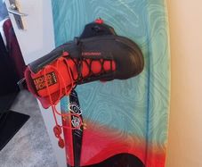 wakeboard including bindings