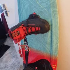 wakeboard including bindings