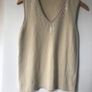 Top sleeveless size 10 to 12 Image 2