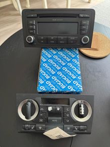 Tape Player and AC for Audi a3 8p.