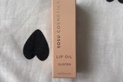 SOSU cosmetics lip oil Glisten
