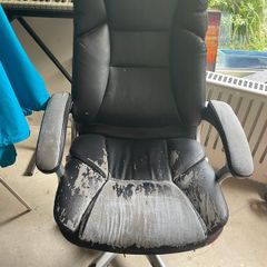 Swivel chair