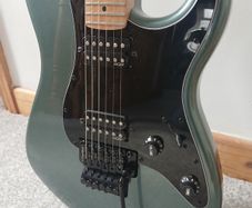 Squier Contemp Strat HH FR MNGMM