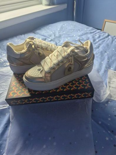 Kurt Geiger runners
